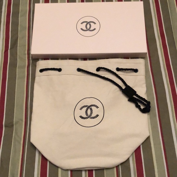 Chanel canvas drawstring makeup bucket bag - Picture 12 of 16